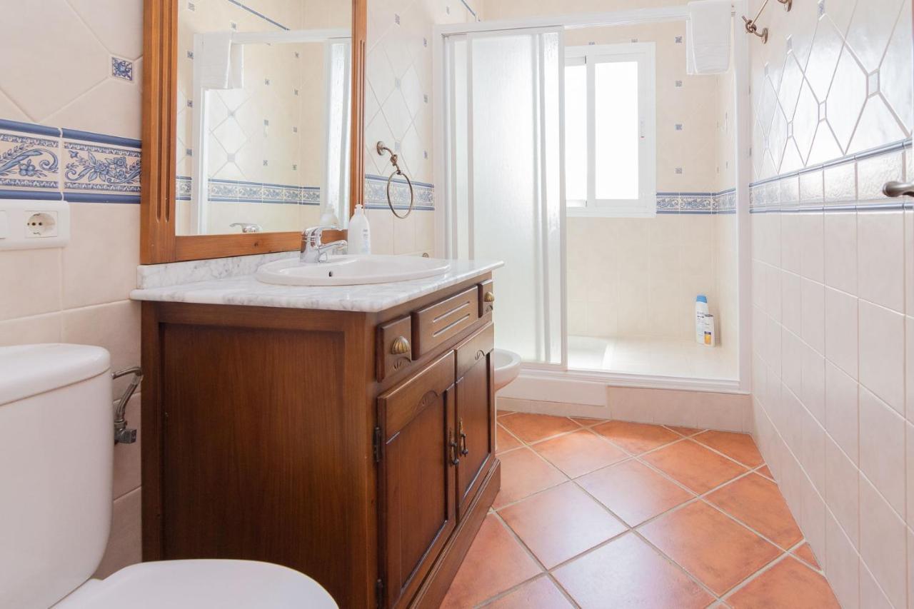 VILLA ANDALUCÍA: cerca de todo, intimidad y espacio Nerja Exterior foto